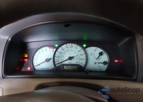 2004 Toyota Corolla Le z USA, uszkodzony, nr VIN 1NXBR32E94Z270945